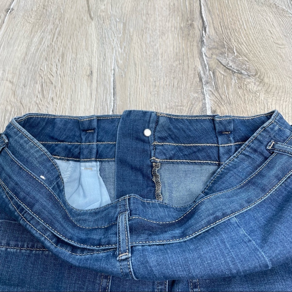 American Eagle Jean Mini Skirt - Picture 4 of 7